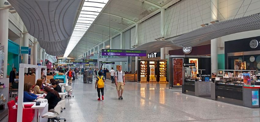 Singapore Airlines YYZ Terminal – Toronto Pearson International Airport