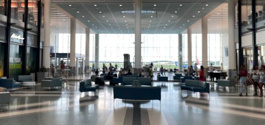 Air Canada CHS Terminal – Charleston International Airport