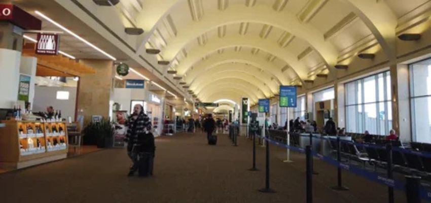 Alaska Airlines SNA Terminal – John Wayne Airport