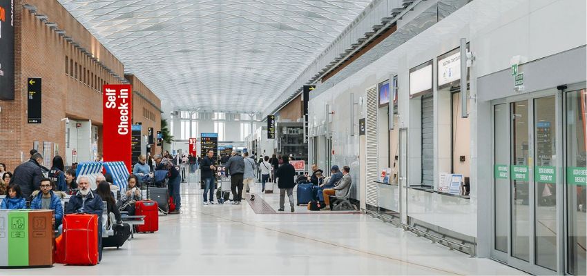 Scandinavian Airlines VCE Terminal – Venice Marco Polo Airport