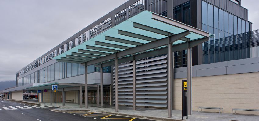 Iberia Airlines PNA Terminal – Pamplona Airport