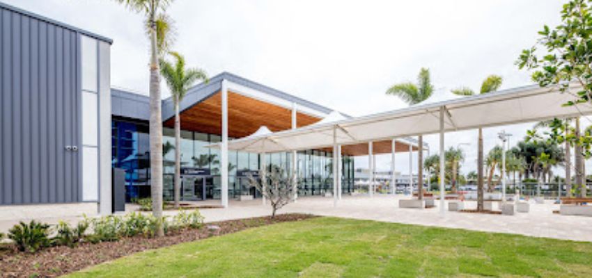 KLM Royal Dutch Airlines OOL Terminal – Gold Coast Airport 