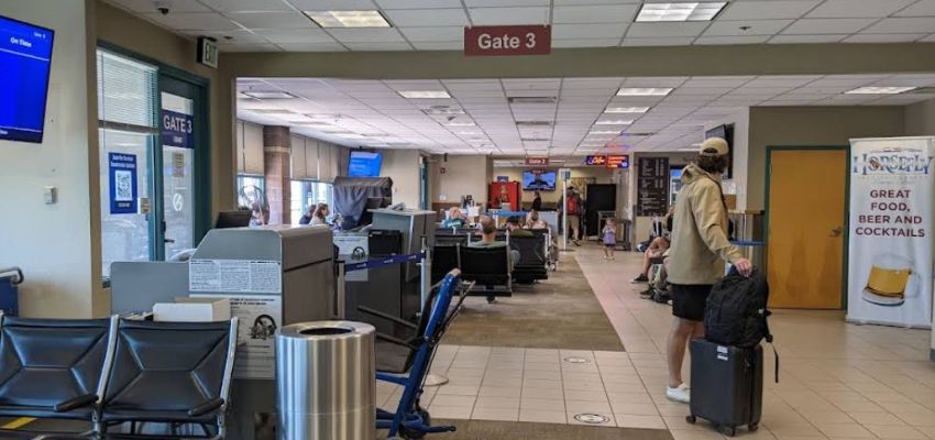 Breeze Airways MTJ Terminal – Montrose Regional Airport