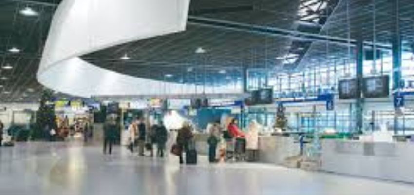 Aer Lingus Airlines RVN Terminal – Rovaniemi Airport