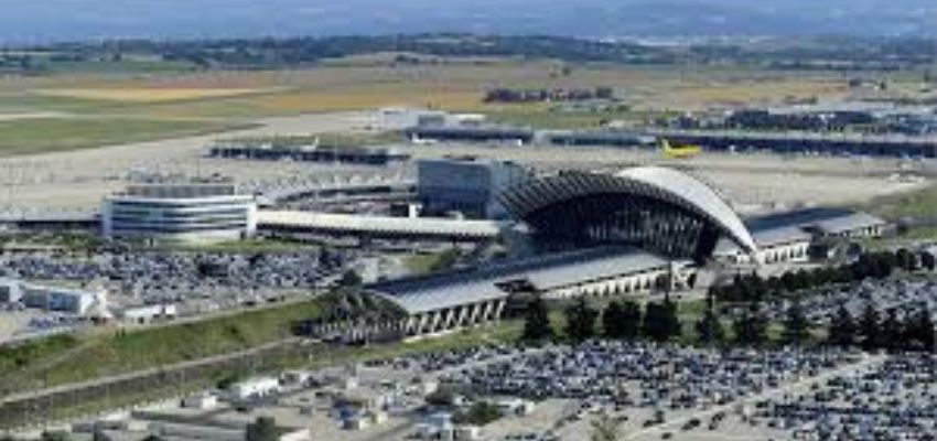 Aer Lingus Airlines LYS Terminal – Lyon-Saint Exupéry Airport