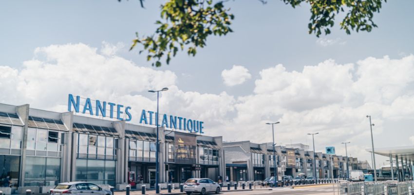 Aer Lingus Airlines NTE Terminal – Nantes Atlantique Airport