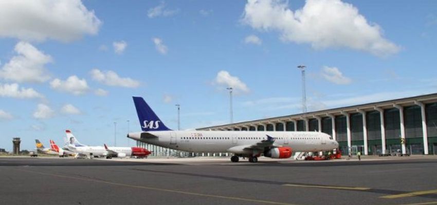 KLM Royal Dutch Airlines AAL Terminal – Aalborg Airport